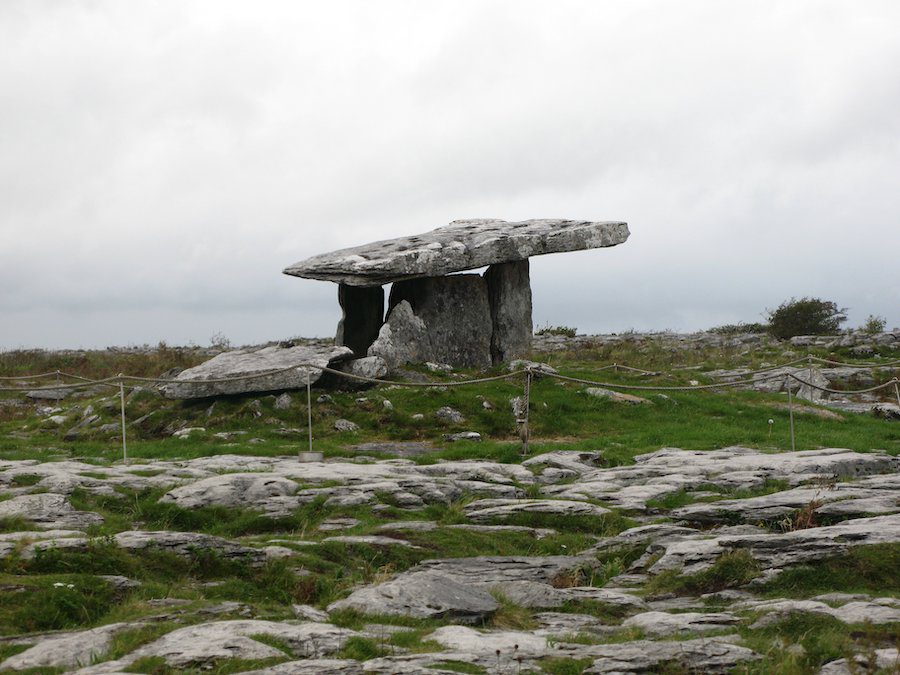 Dolmen at Poulnabrone on an overcast day.
