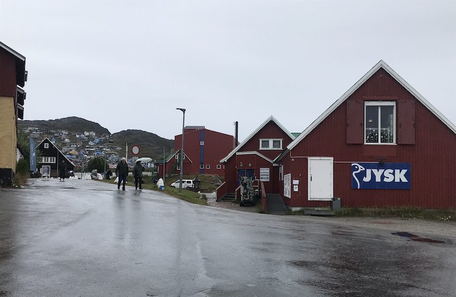 A rainy walk by JYSK in Qaqortoq.