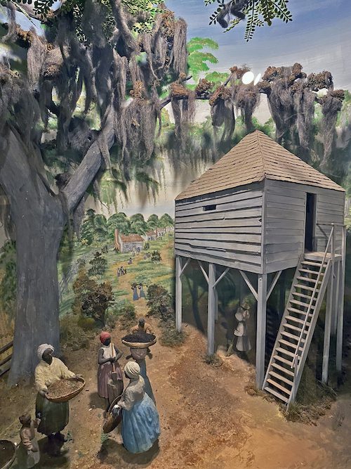 Winnowing house diorama in Georgetown Rice Museum.