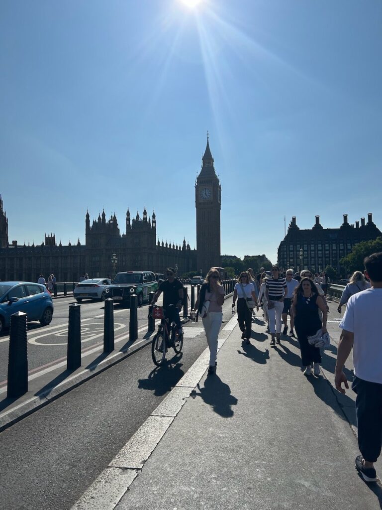 UK House of Parliament and Big Ben on a sunny day.