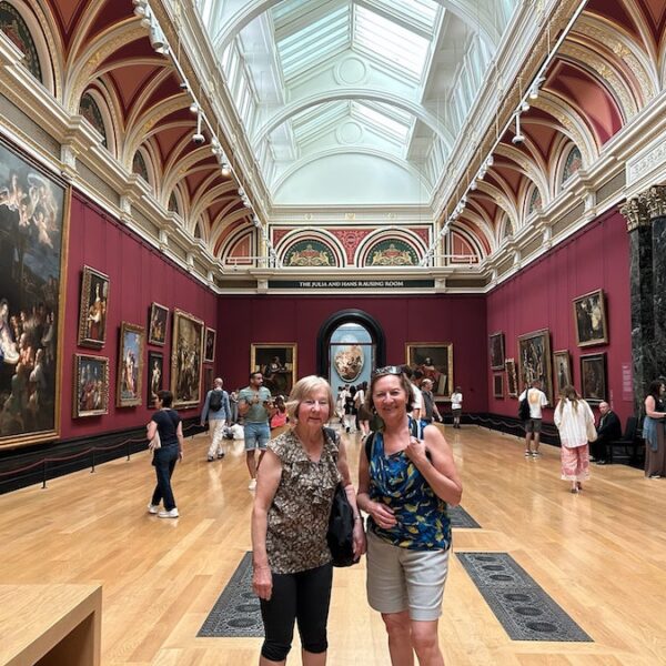 Vera and Anne at The National Gallery during their 3-days in London, England.