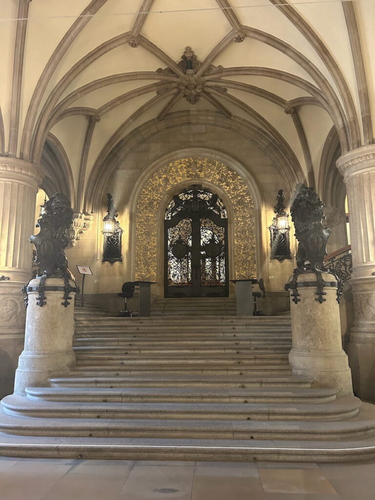 An ornately decorated door in Hamburg Town Hall.