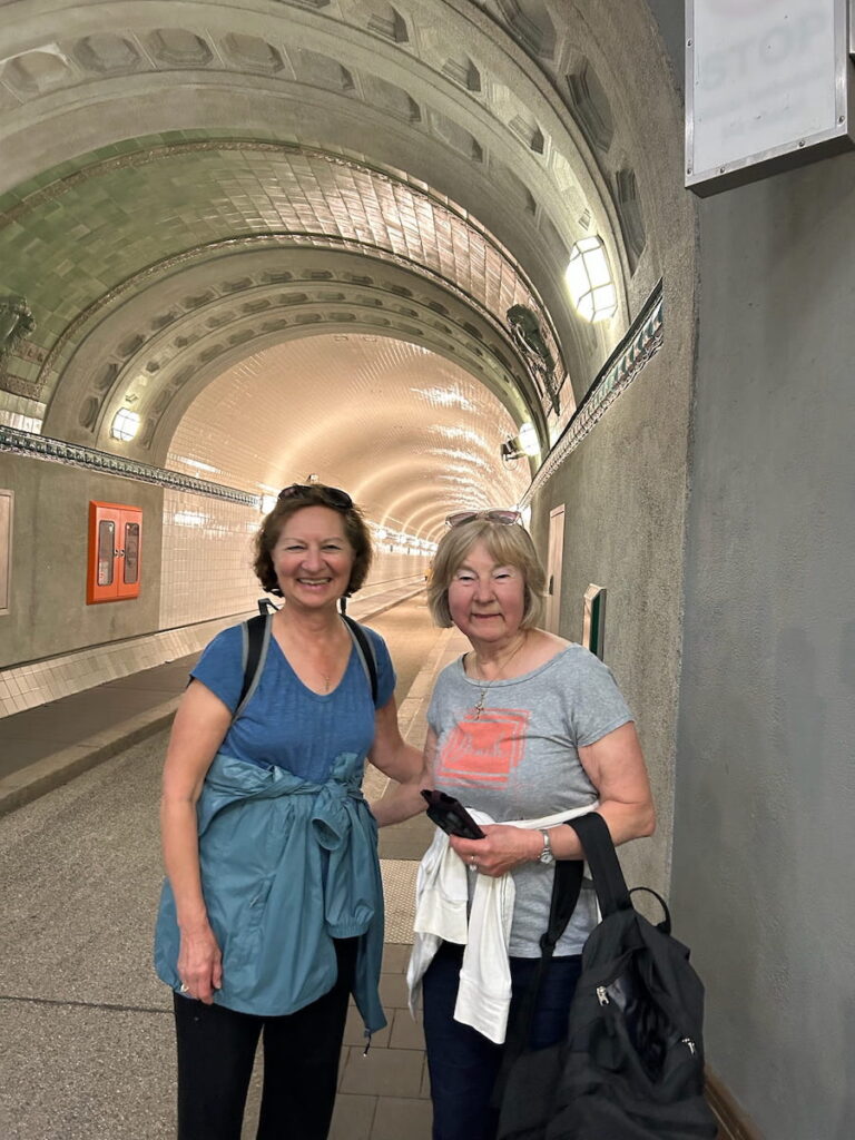 Anne and Vera in the Alter Elbe Tunnel on their 1-day in Hamburg, Germany.