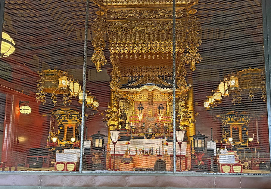 The shining gold filigree in the sacred place inside Sensoji Temple is magnificent.