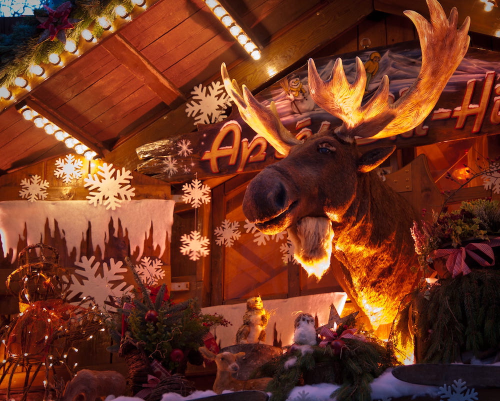 A stall with the Singing Moose at the 2010 Stuttgart Christmas Market. 